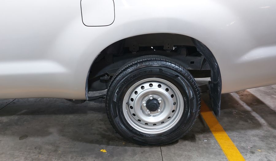 Toyota Hilux 2.7 CABINA SENCILLA Pickup 2014