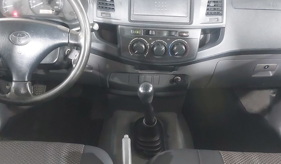 Toyota Hilux 2.7 CABINA SENCILLA Pickup 2014