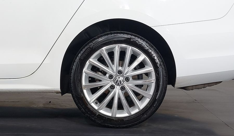 Volkswagen Jetta TSI COMFORTLINE Sedan 2017