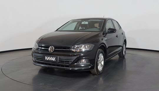 Volkswagen • Polo
