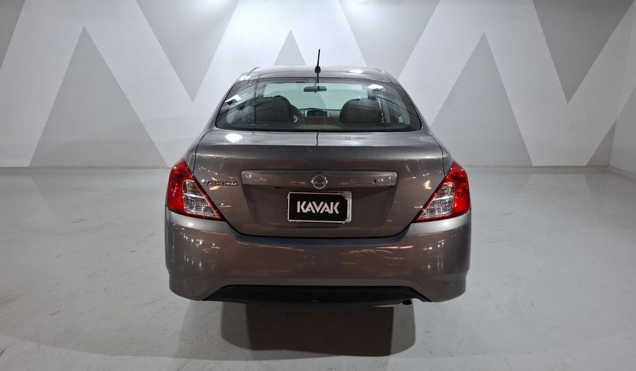 Nissan Versa 1.6 ADVANCE AUTO Sedan 2018