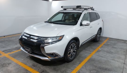 Mitsubishi • Outlander