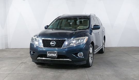Nissan • Pathfinder