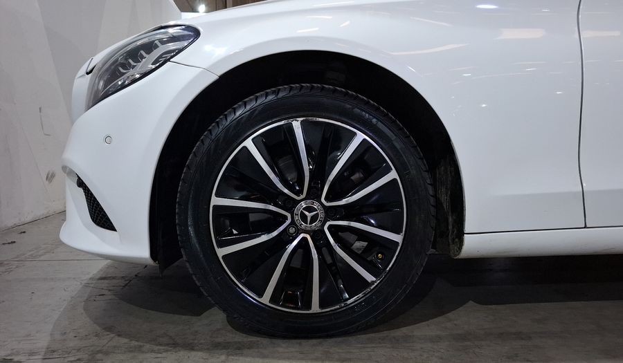 Mercedes Benz Clase C 2.0 200 EXCLUSIVE AUTO Sedan 2020