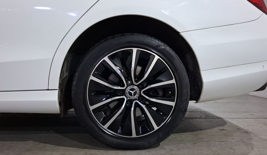 Mercedes Benz Clase C 2.0 200 EXCLUSIVE AUTO Sedan 2020