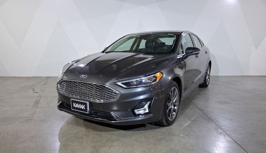 Ford • Fusion