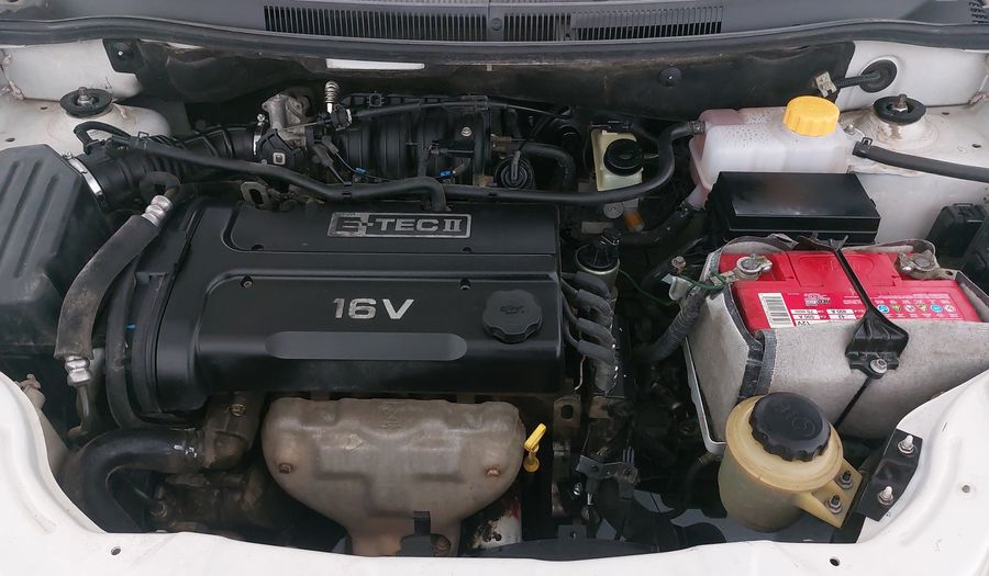 Chevrolet Aveo 1.6 MT B Sedan 2015