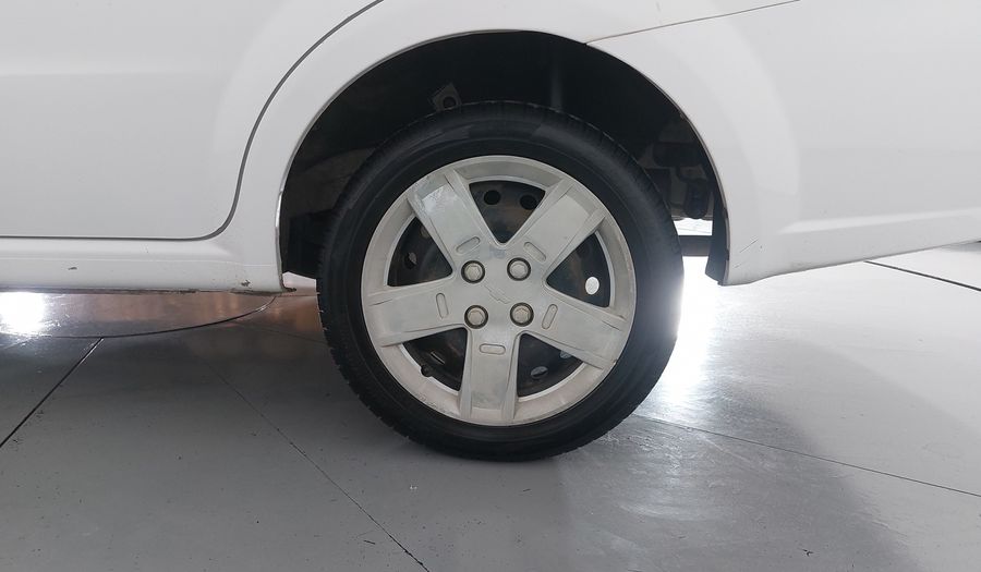 Chevrolet Aveo 1.6 MT B Sedan 2015