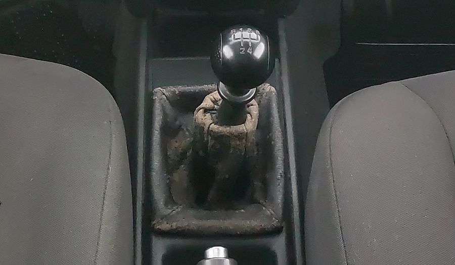 Chevrolet Aveo 1.6 MT B Sedan 2015