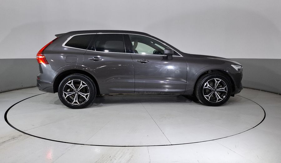 Volvo Xc60 2.0 B5 MHEV MOMENTUM AUTO AWD Suv 2022