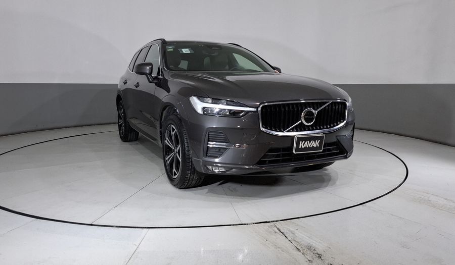 Volvo Xc60 2.0 B5 MHEV MOMENTUM AUTO AWD Suv 2022