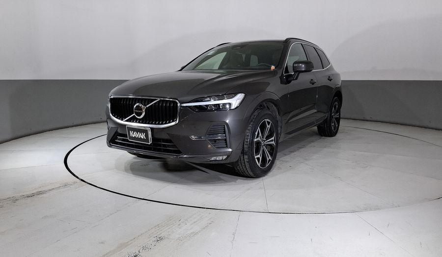 Volvo Xc60 2.0 B5 MHEV MOMENTUM AUTO AWD Suv 2022