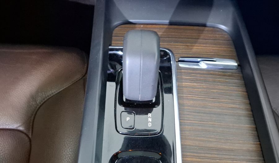 Volvo Xc60 2.0 B5 MHEV MOMENTUM AUTO AWD Suv 2022