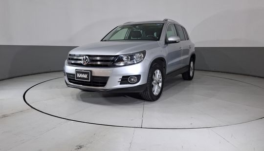 Volkswagen • Tiguan