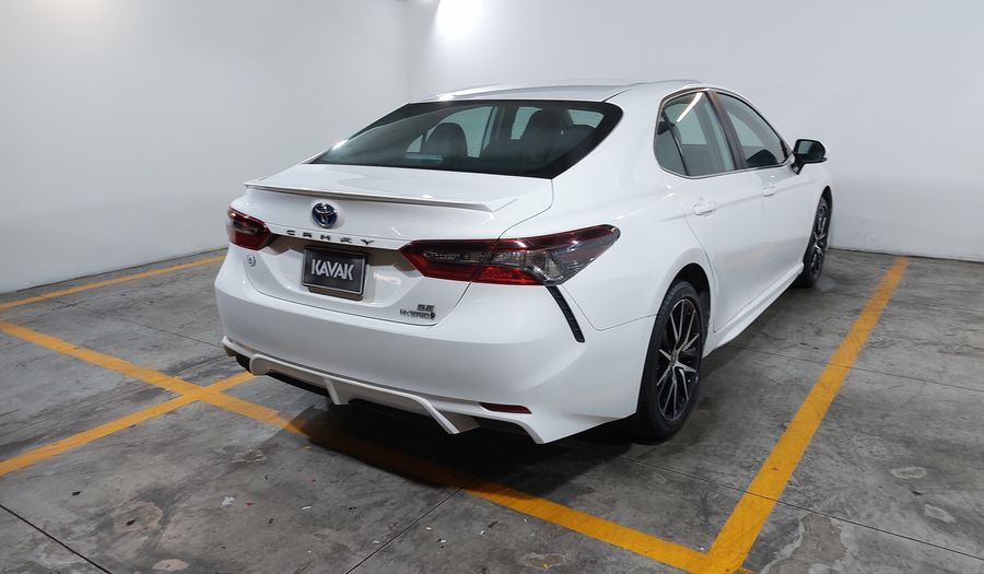Toyota Camry 2.5 HEV SE AUTO Sedan 2023