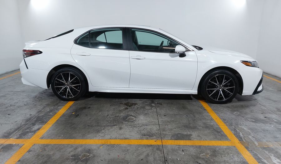 Toyota Camry 2.5 HEV SE AUTO Sedan 2023