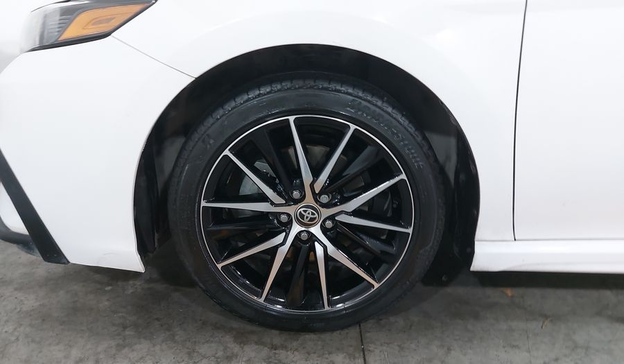 Toyota Camry 2.5 HEV SE AUTO Sedan 2023