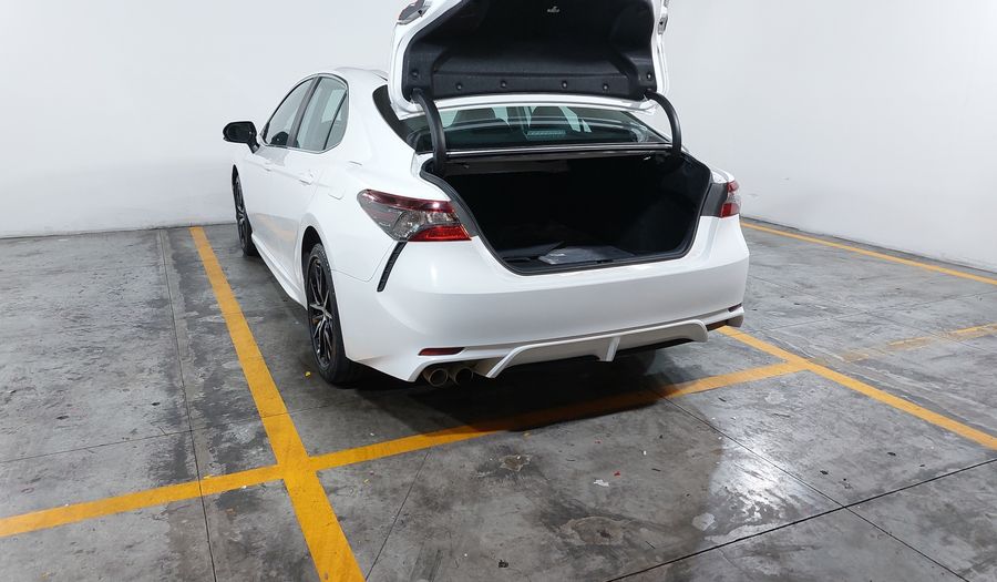 Toyota Camry 2.5 HEV SE AUTO Sedan 2023