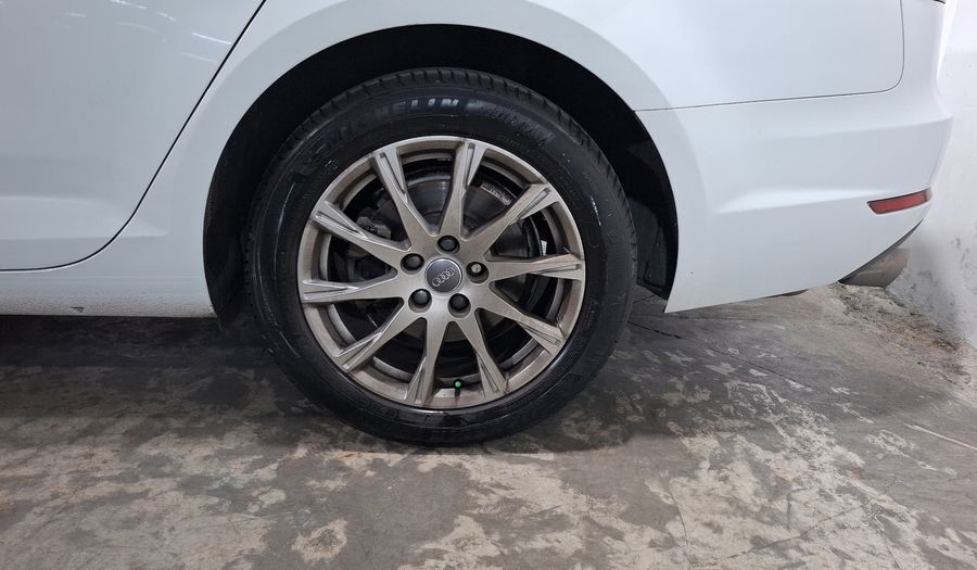 Audi A4 2.0 TFSI DYNAMIC S-TRONIC Sedan 2017