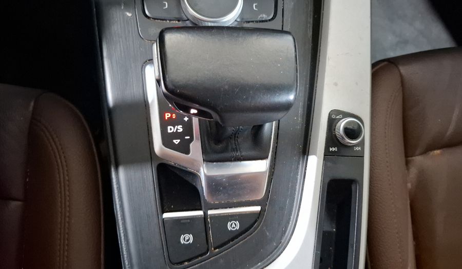 Audi A4 2.0 TFSI DYNAMIC S-TRONIC Sedan 2017