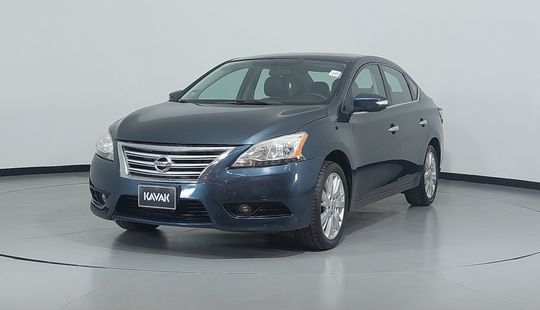 Nissan • Sentra