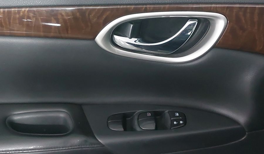Nissan Sentra 1.8 SR NAVI CVT Sedan 2014