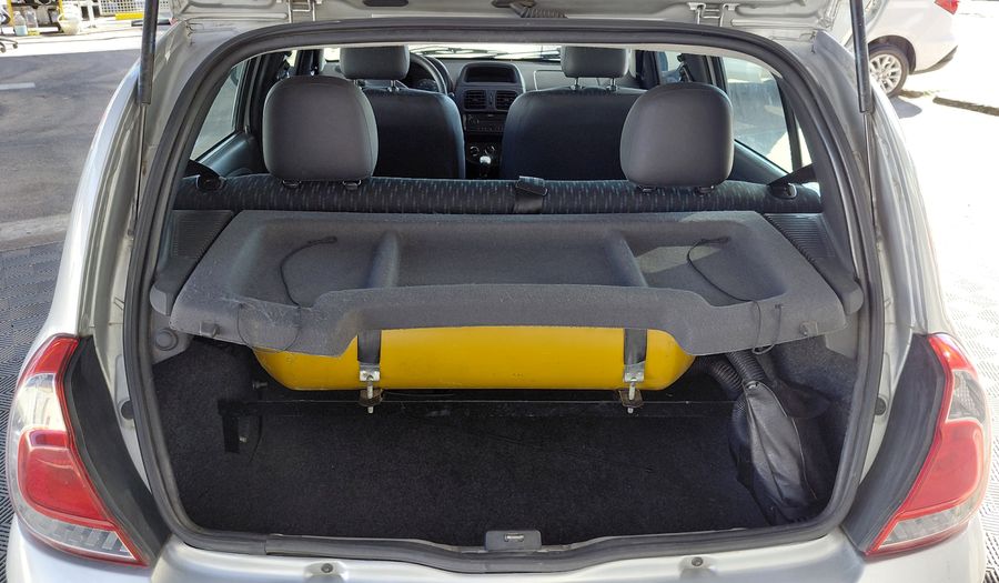 Renault Clio 1.1 CONFORT Hatchback 2016