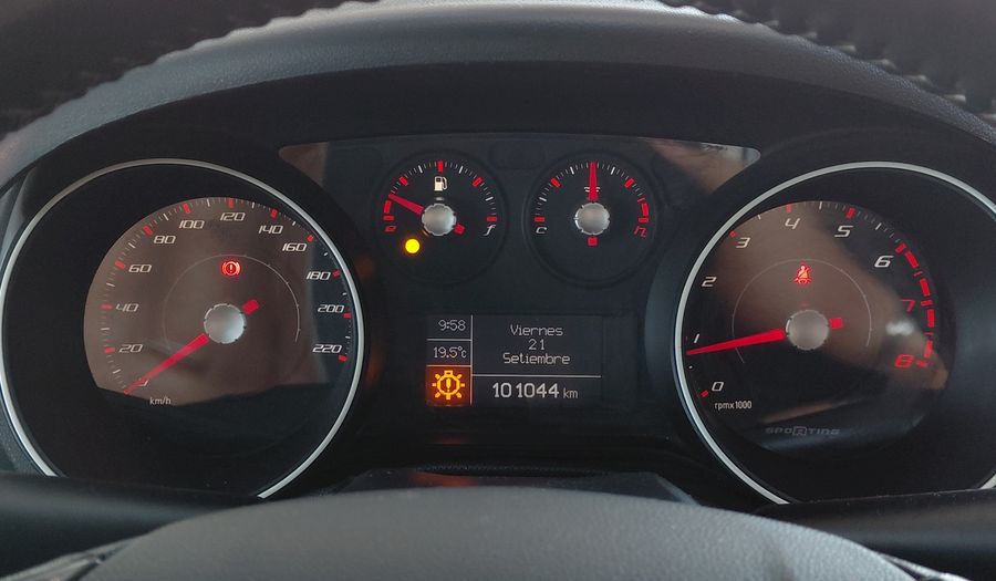 Fiat Punto 1.6 16V SPORTING 5P Hatchback 2014