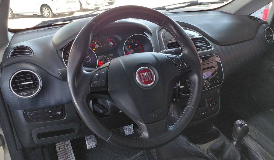 Fiat Punto 1.6 16V SPORTING 5P Hatchback 2014