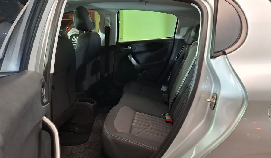 Peugeot 208 1.6 ALLURE Hatchback 2017