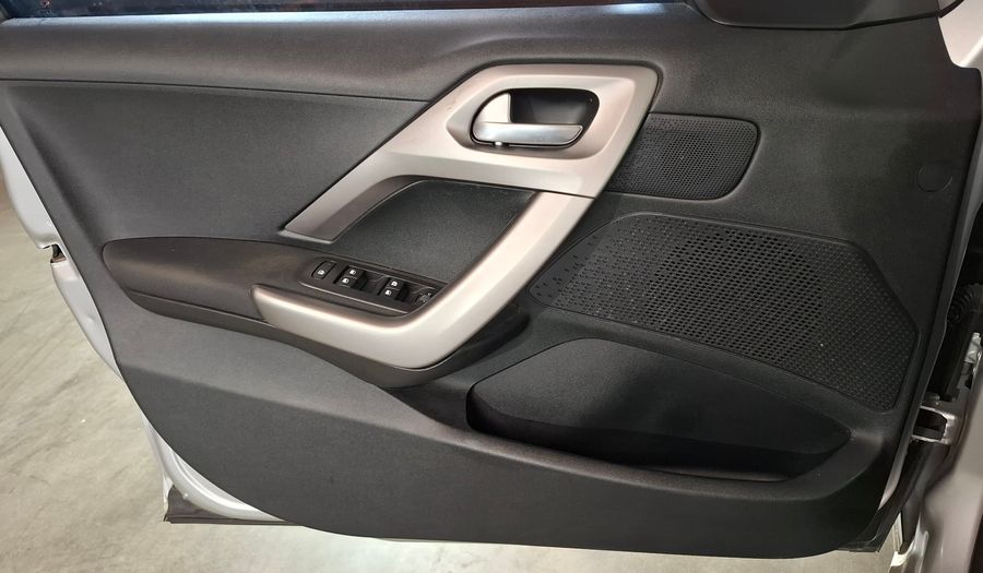 Peugeot 208 1.6 ALLURE Hatchback 2017