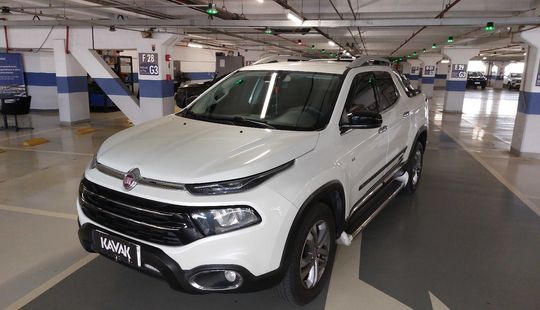 Fiat • Toro