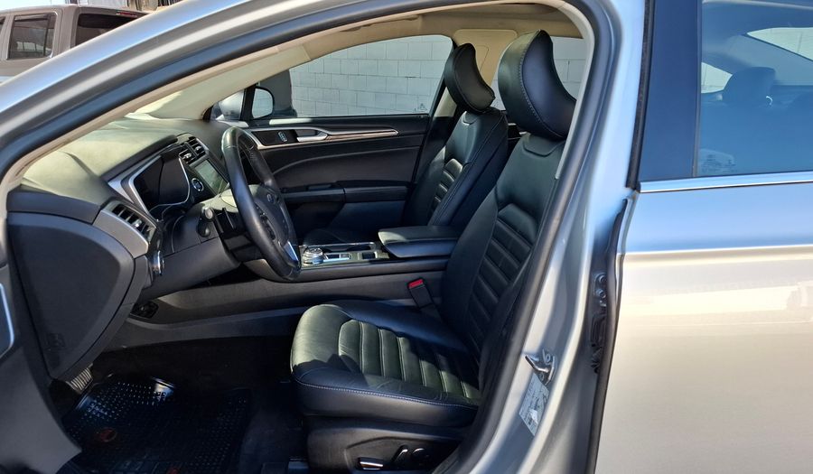 Ford Mondeo 2.0 SEL AUTO Sedan 2017