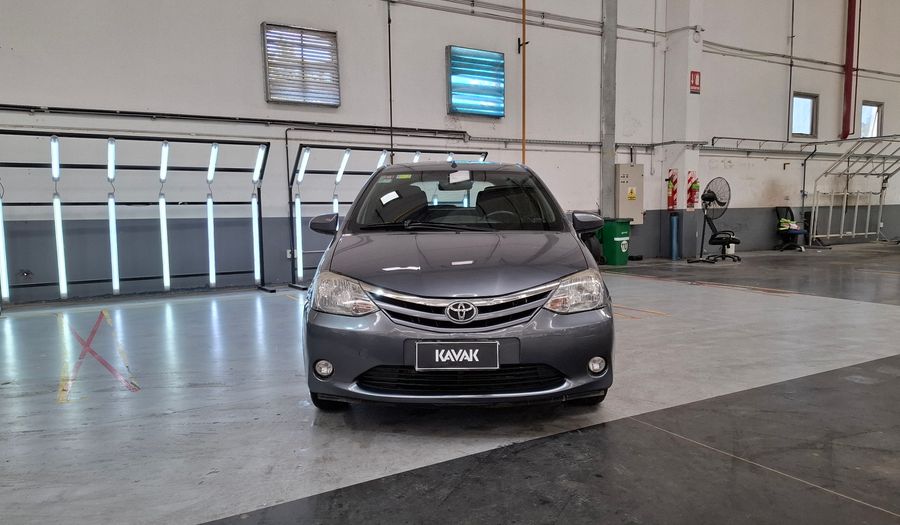 Toyota Etios 1.5 XLS Hatchback 2014