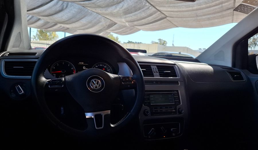 Volkswagen Fox 1.6 TRENDLINE Hatchback 2015