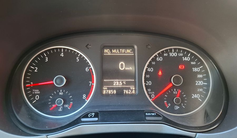 Volkswagen Fox 1.6 TRENDLINE Hatchback 2015