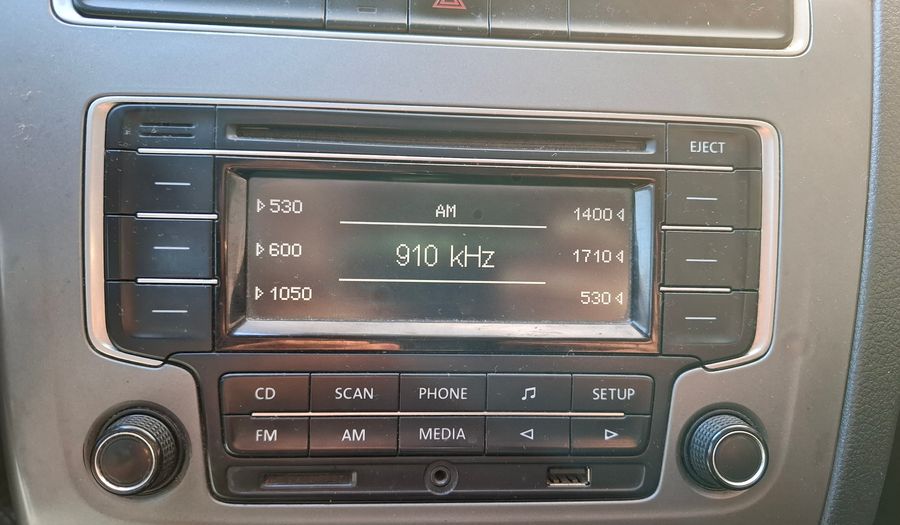 Volkswagen Fox 1.6 TRENDLINE Hatchback 2015