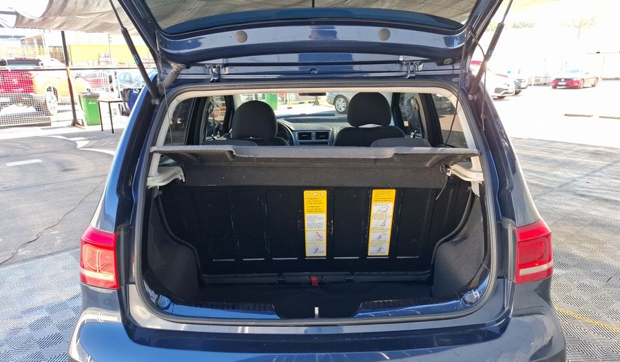 Volkswagen Fox 1.6 TRENDLINE Hatchback 2015