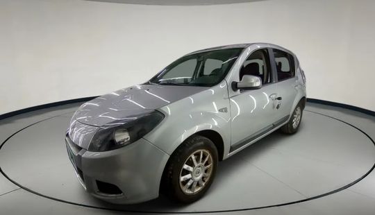 Renault • Sandero