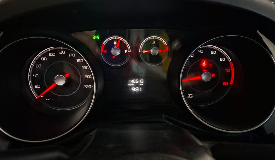 Fiat Punto 1.4 ATTRACTIVE 5P Hatchback 2013