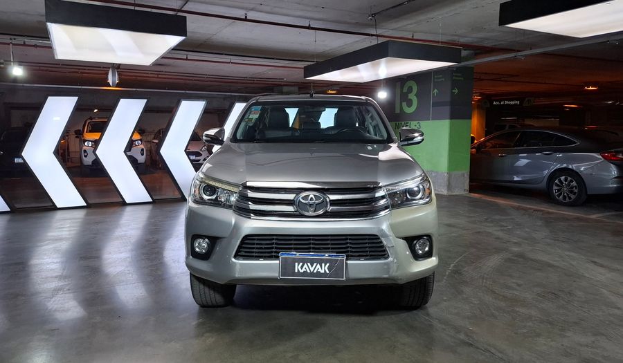 Toyota Hilux 2.8 TDI C/D SRX 4X4 AUTO Pickup 2016