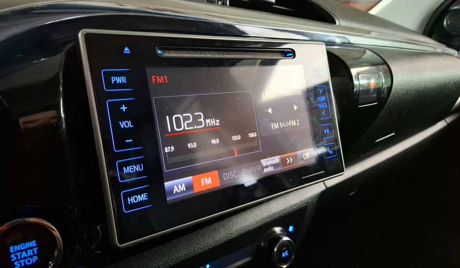 Toyota Hilux 2.8 TDI C/D SRX 4X4 AUTO Pickup 2016