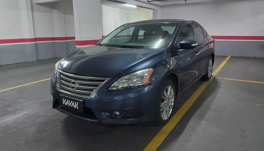 Nissan • Sentra