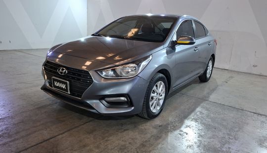 Hyundai • Accent