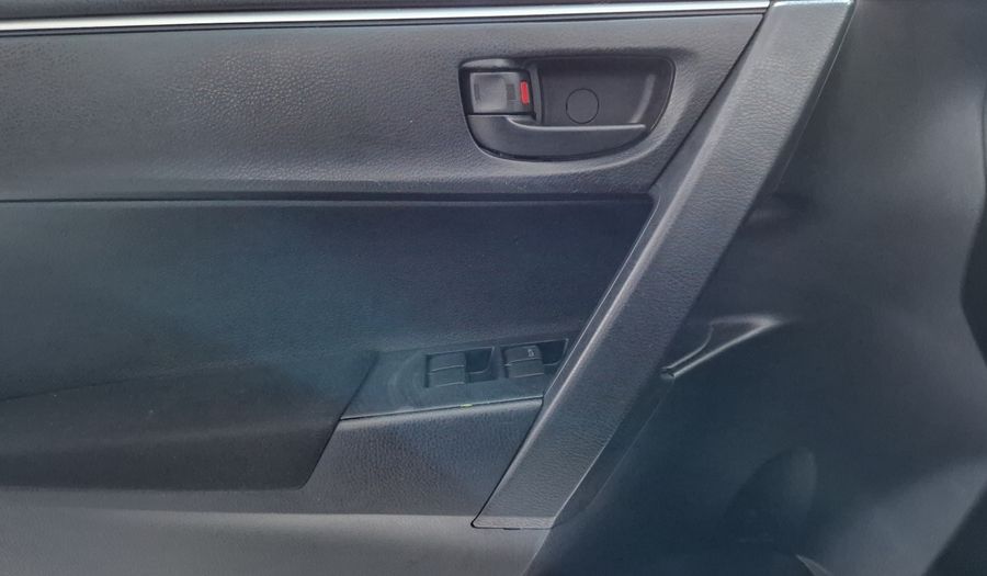 Toyota Corolla 1.8 BASE CVT Sedan 2015