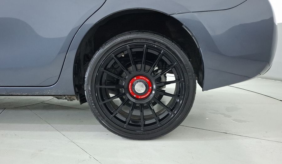 Toyota Corolla 1.8 BASE CVT Sedan 2015