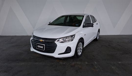 2021 • 82,152 km • Automático