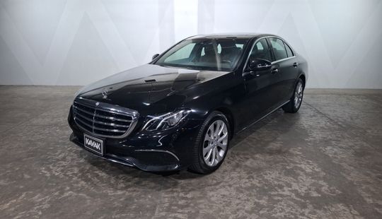 Mercedes Benz • Clase E