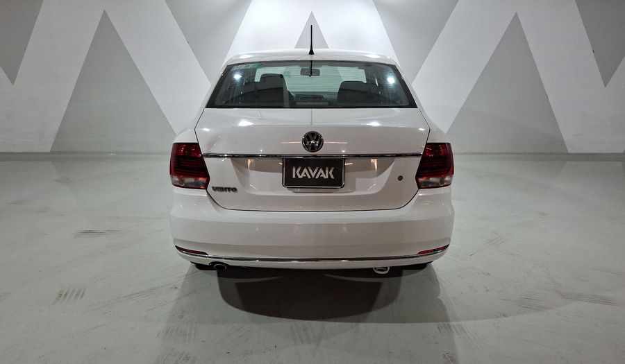 Volkswagen Vento 1.6 HIGHLINE TIPTRONIC Sedan 2017