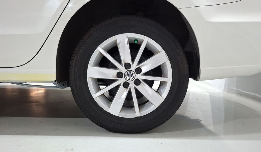 Volkswagen Vento 1.6 HIGHLINE TIPTRONIC Sedan 2017